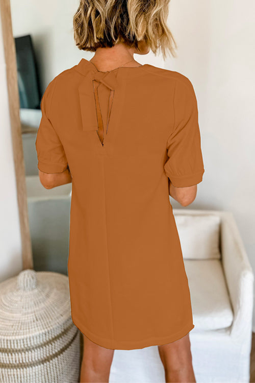Elegantes Emma -6 Farben Schleifen Rücken Mini Shift Kleid
