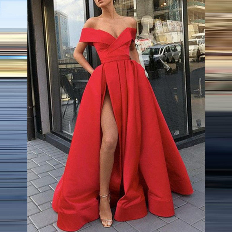 Schönes Satin Kleid mit tiefem V-Ausschnitt für Emma