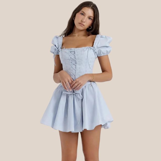 Elegantes Korsettkleid mit Puffärmeln