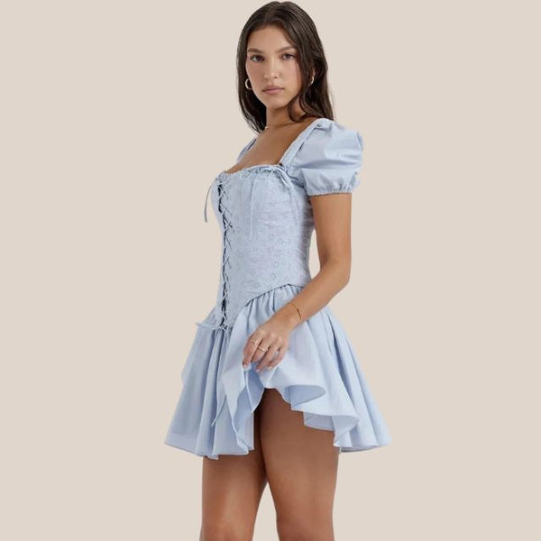 Elegantes Korsettkleid mit Puffärmeln