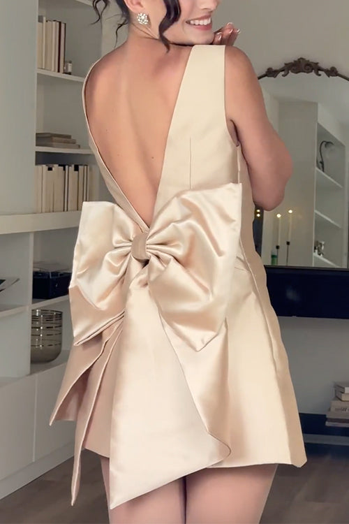 Elegantes Emma Satin Mini-Partykleid mit Rückenausschnitt