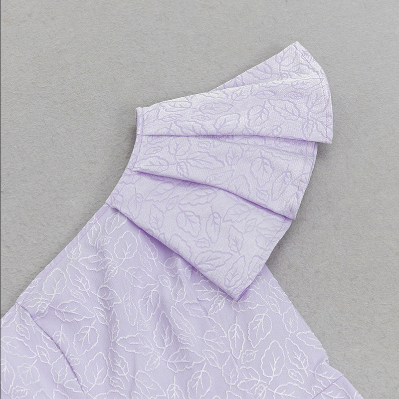 Elegantes Karla Midikleid mit Rüschendetail für besondere Anlässe