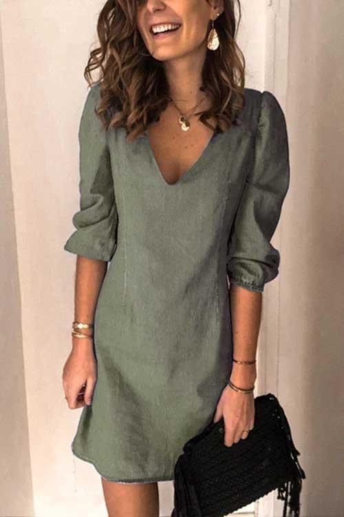 Weiches Emma -Rosiedress Annette V-Ausschnitt Mini-Kleid