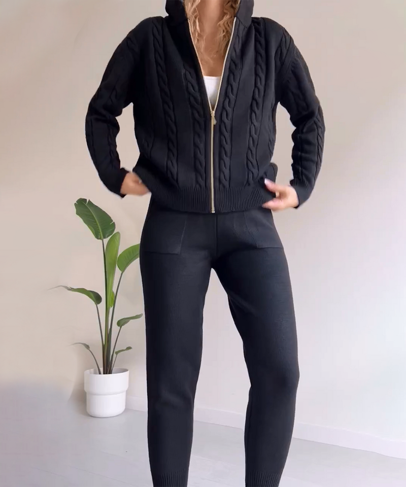 Angelika - Elegantes Damen-Strickset für einen stylischen Look