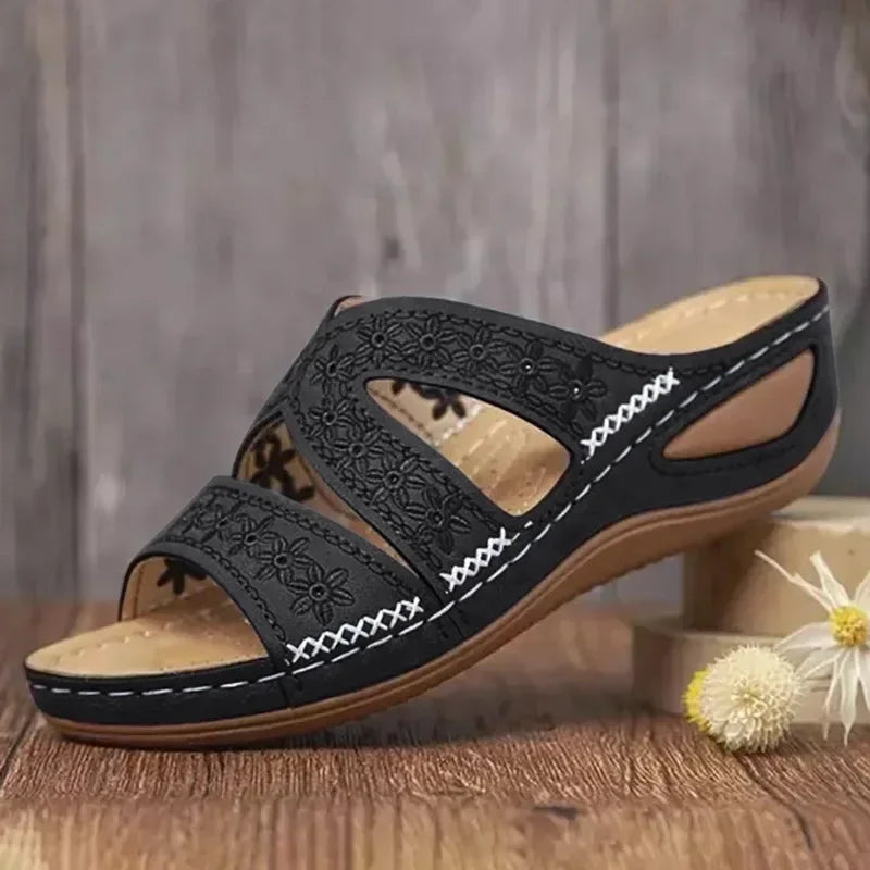 Weiche und Elegante Sandalen mit Keilabsatz für dich