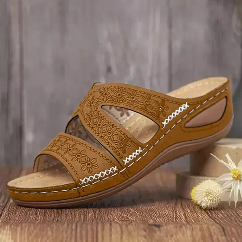 Weiche und Elegante Sandalen mit Keilabsatz für dich