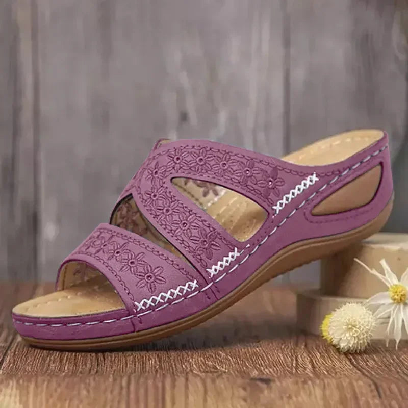 Weiche und Elegante Sandalen mit Keilabsatz für dich