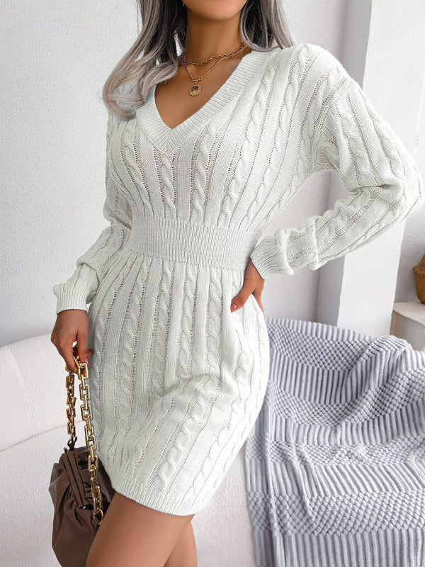 Schickes Weiches Herbst Kleid Mit V-Ausschnitt