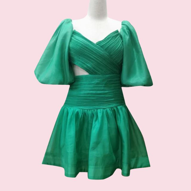 Elegantes Emma -Minikleid mit Puffärmeln und Herzausschnitt ddd