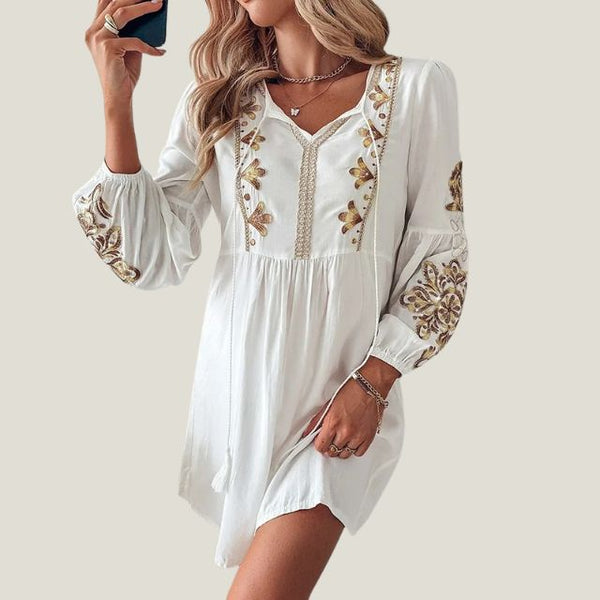 Elegantes Besticktes Kleid mit Schnürdetails für dich