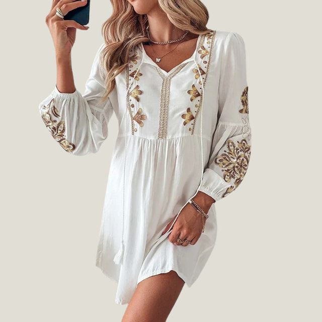 Elegantes Besticktes Kleid mit Schnürdetails für dich