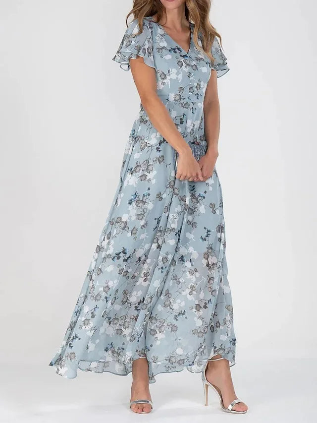 Warmes Kleid mit floralem Muster für dich zum Tragen
