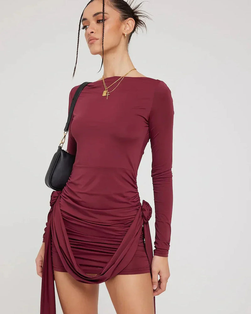 Elegantes Emma -Minikleid Mit Bootsausschnitt In Granatrot
