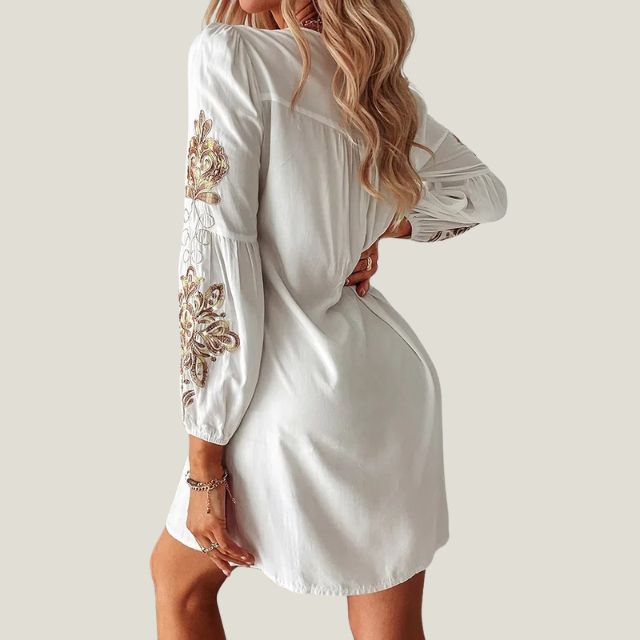 Elegantes Besticktes Kleid mit Schnürdetails für dich