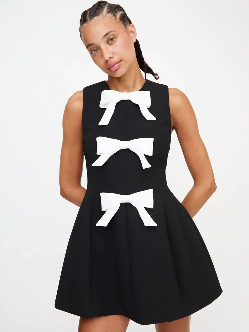 Elegantes Emma-Kleid Mit Schleife Und Mini-Länge Für Frauen