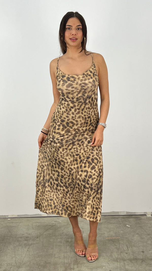 Bequemes Leo Dress für dich – Stylisch und Lässig