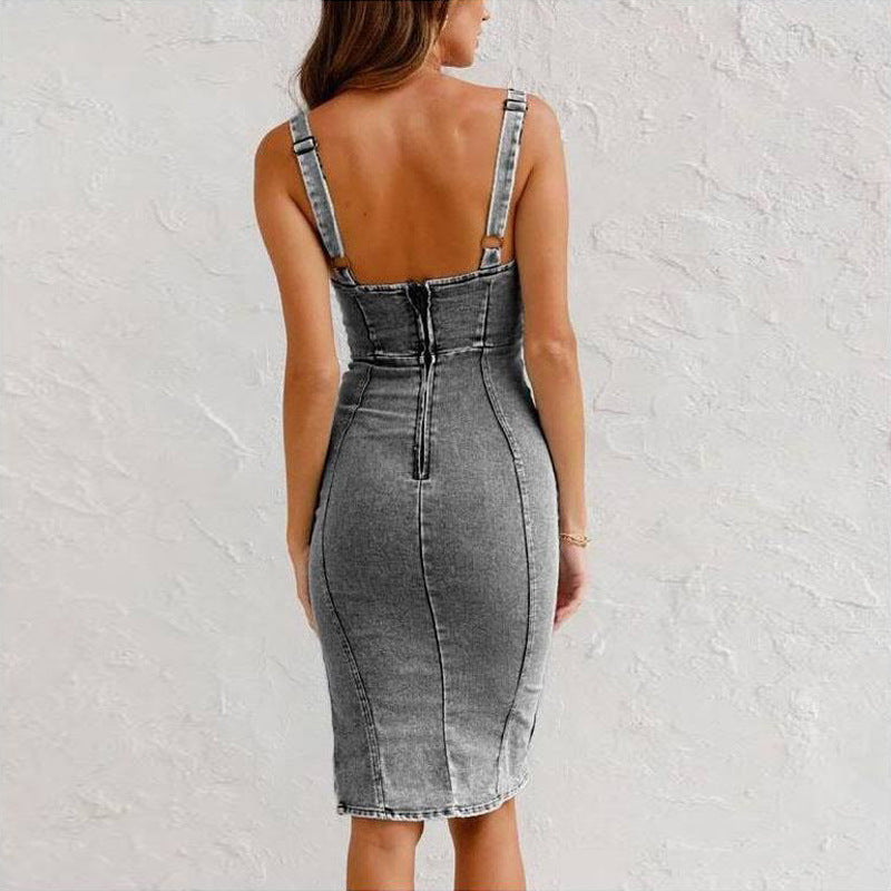 Elegantes Leichtes Träger-Jeanskleid für den Sommer