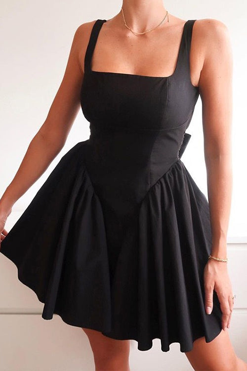 Elegantes Rückenfreies Mini Kleid für den Sommer