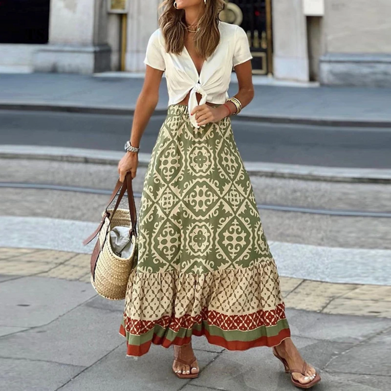 Liana – Trendiger High-Waist Rock mit geometrischem Muster