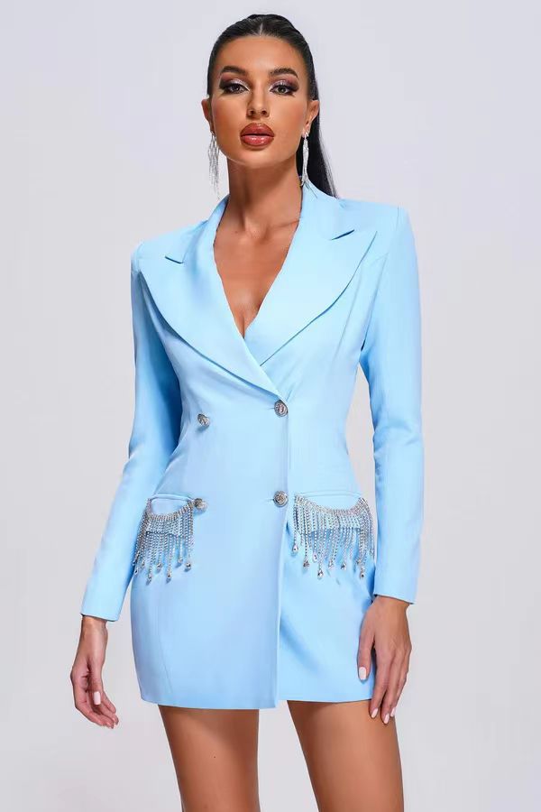 Bequemes Kleid mit langen Ärmeln und V-Ausschnitt für dich