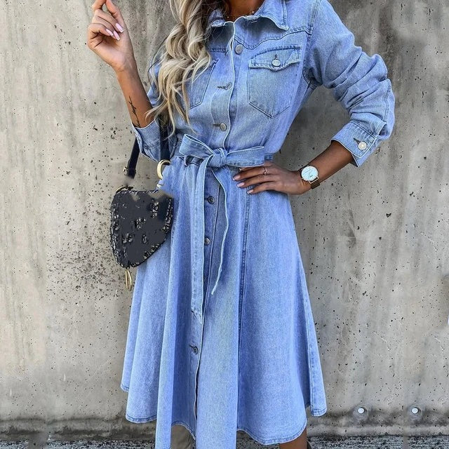 Bequemes Denim Kleid für dich im Sommer Stil