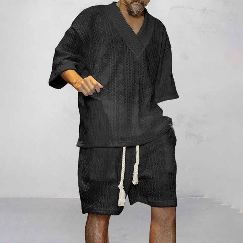 Stylisches, bequemes Shirt und Shorts-Set