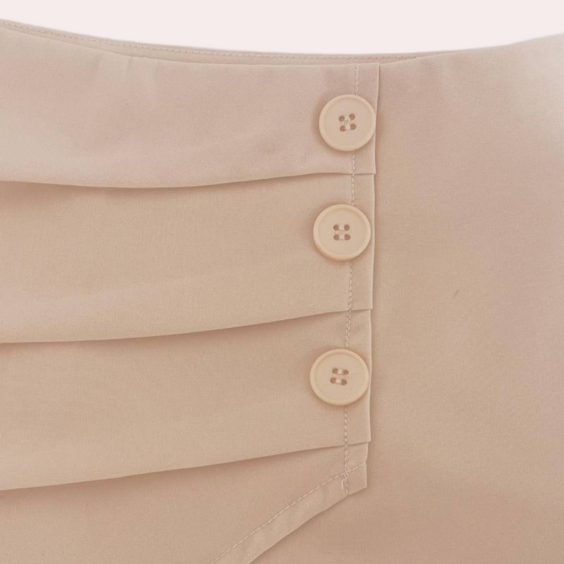 Teodora – Trendy asymmetrische Damenshorts