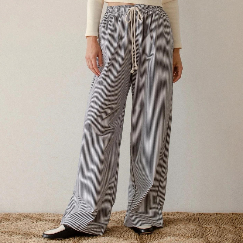 Lyra – Stilvolle Damenhose