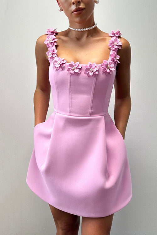 Elegantes Blumenkleid für den Sommer Spaß