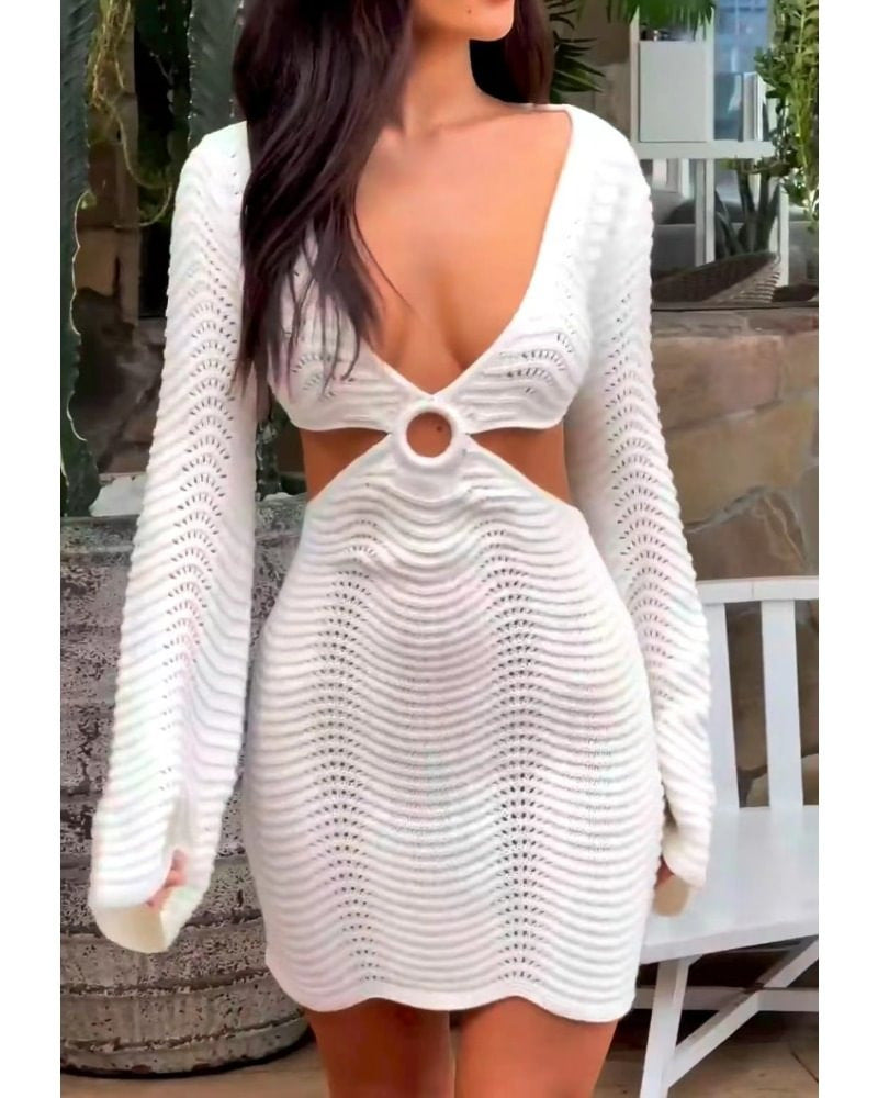 Elegantes Emma -Rückenfreies Laternenärmeln Deep V Strandkleid