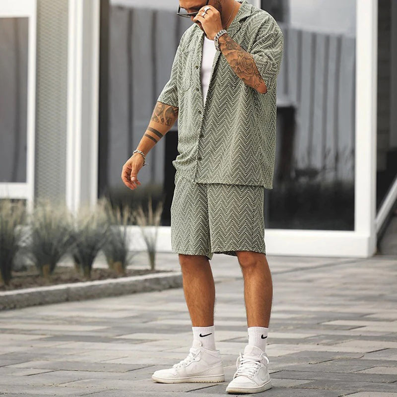 Elegantes und bequemes Sommer-Outfit