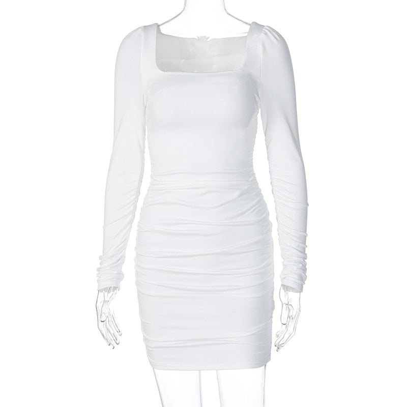 Elegantes Leichtes Rüschennachtkleid Mit Langen Ärmeln