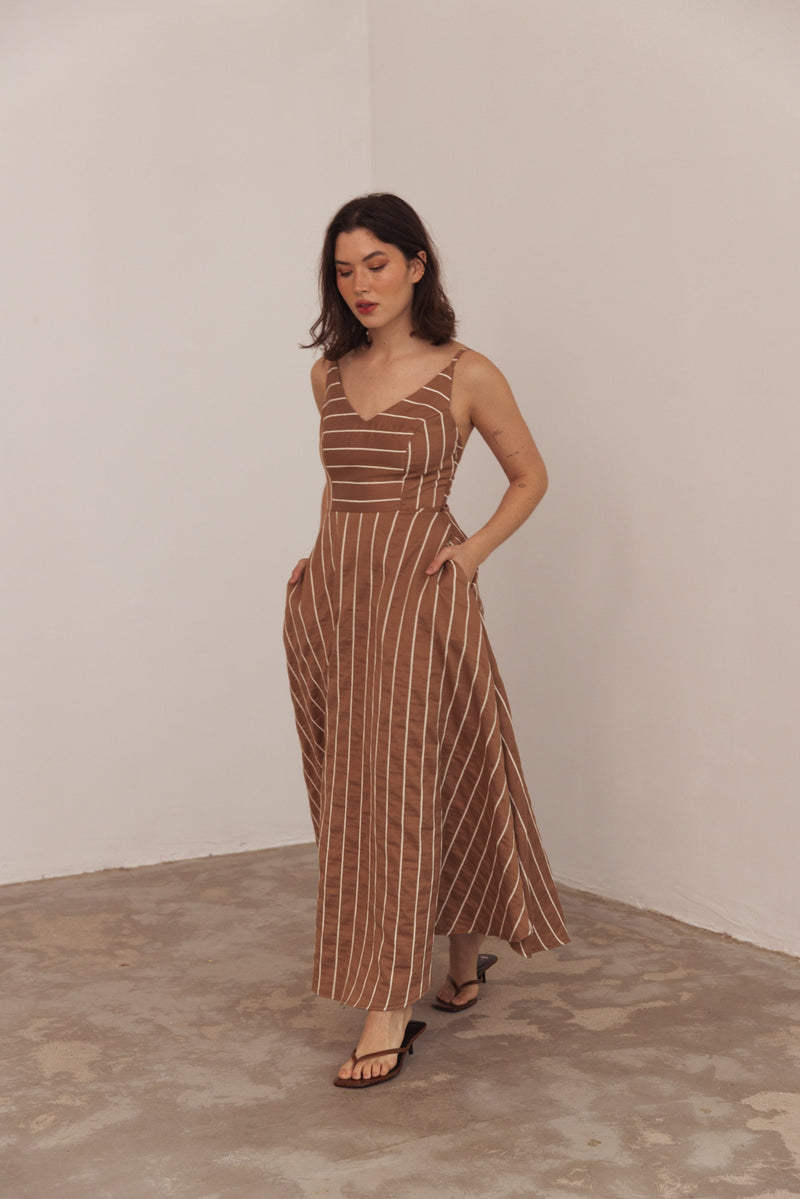 Weiches Kleid in Braun für dich, elegant und schön