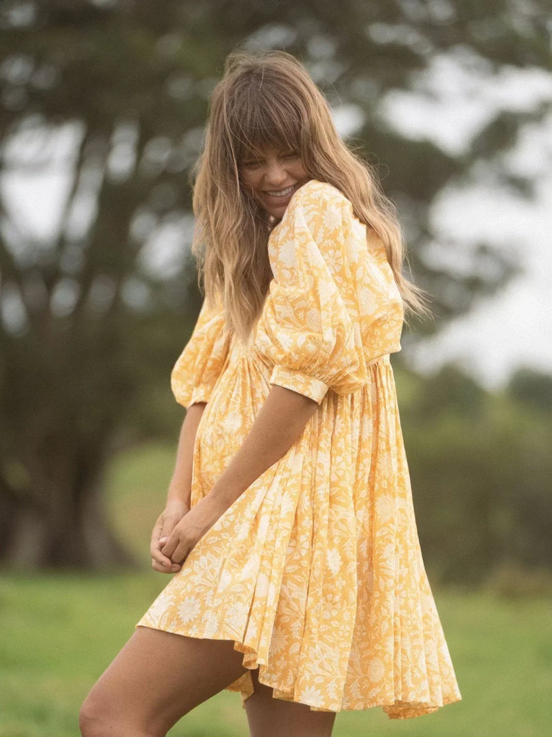 Bezauberndes Bohemian Mini Kleid für jeden Anlass