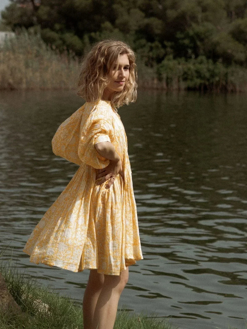 Bezauberndes Bohemian Mini Kleid für jeden Anlass