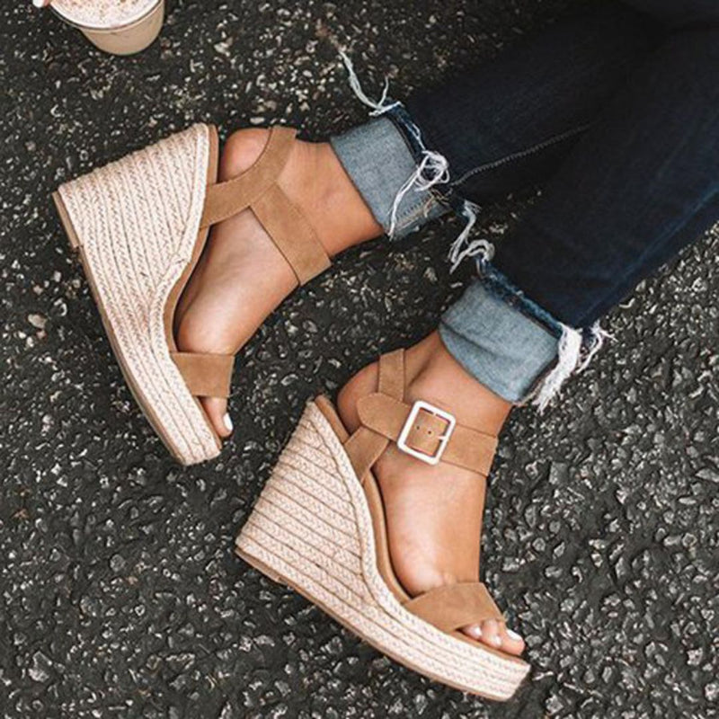 Bequeme und Leichte Keilsandalen für Damen für dich