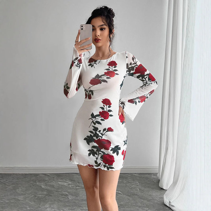 Elegantes Emma -Flieder Rückenfreies Netz Mini Kleid