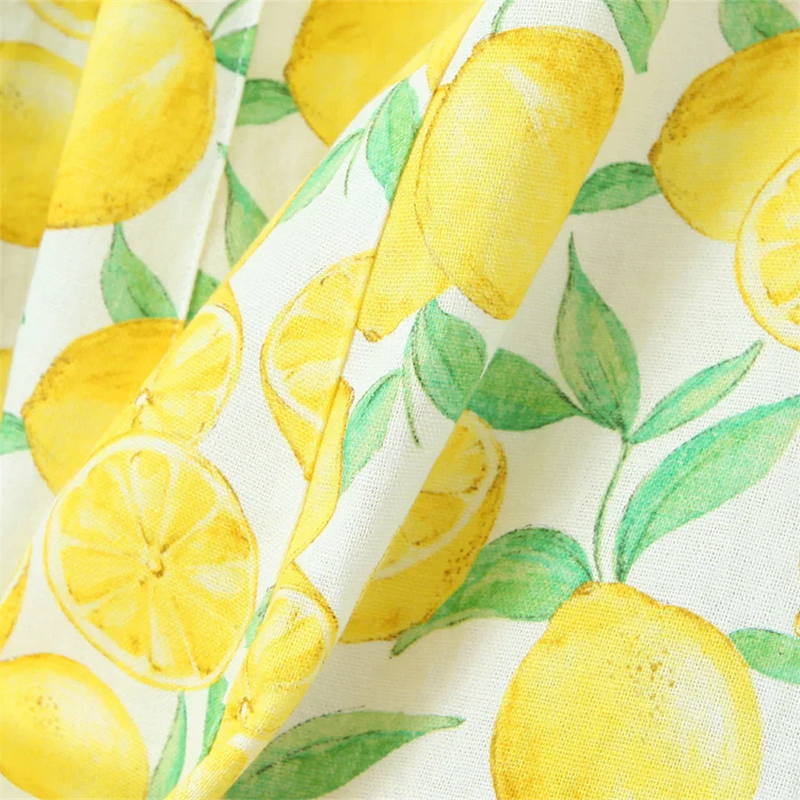 Schönes Emma-Slim-Fit-Kleid Mit Zitronenprint Für Sommer