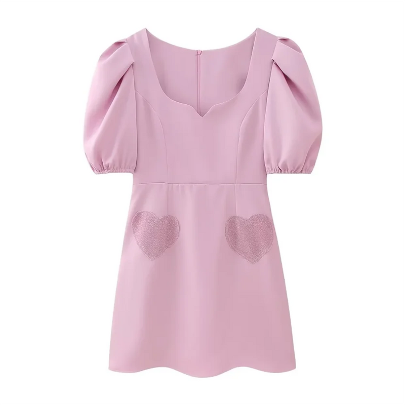 Weiches Kleid mit Plissee-Ärmeln für den Sommer