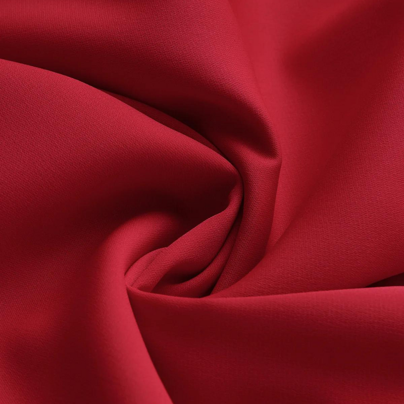 Reine – Eleganter langer Damenrock in Rot