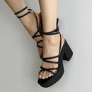 Weiche Sandalen mit quadratischer Zehe und hohen Absätzen