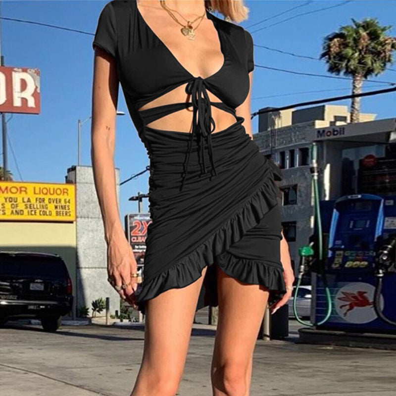 Elegantes Gerafftes Minikleid mit Schnürdetail vorn