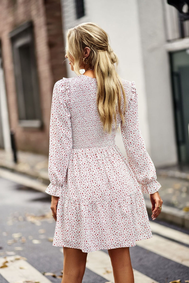 Warmes Freizeitkleid mit schöner ausgestellter Silhouette