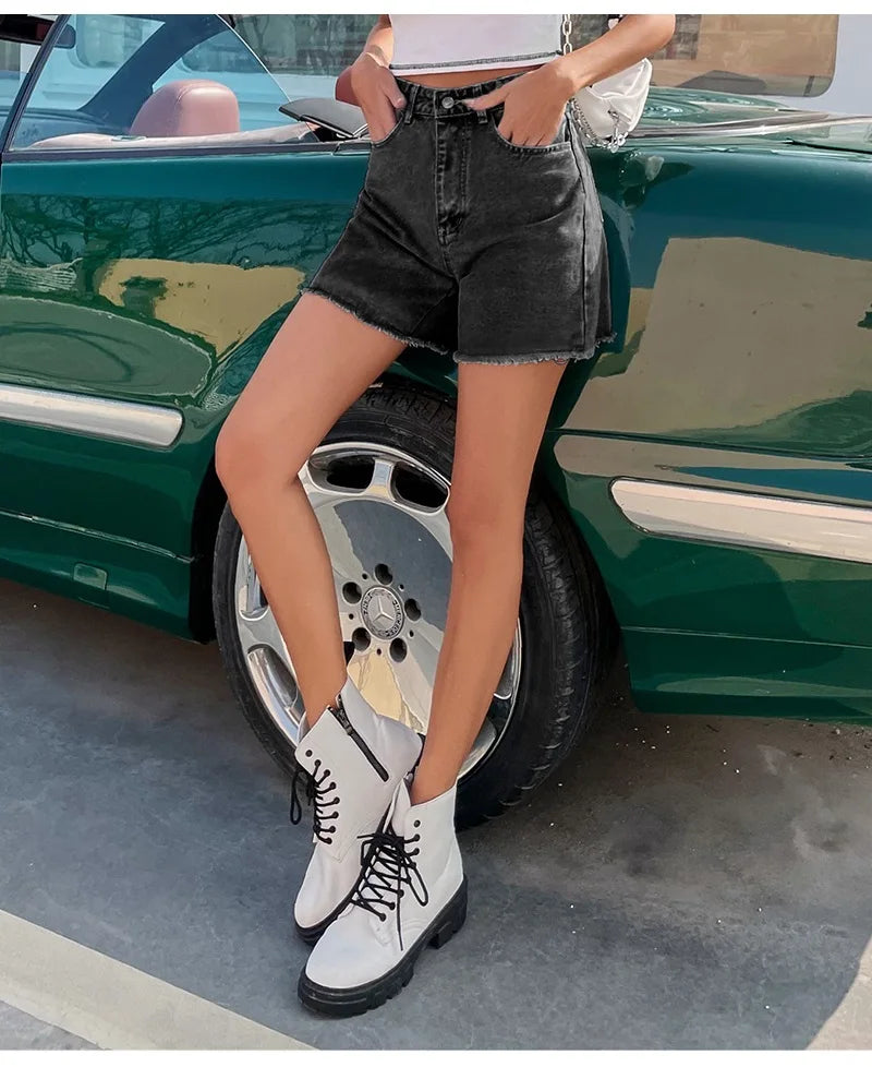 Cornelia – Stylische High-Waist Sommer-Denimshorts für Damen