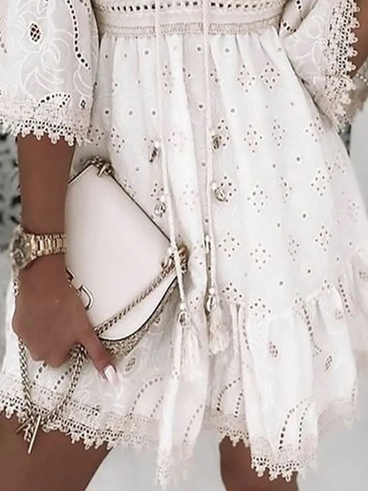 Schönes Elegantes Damenkleid für jeden Anlass von Emilia
