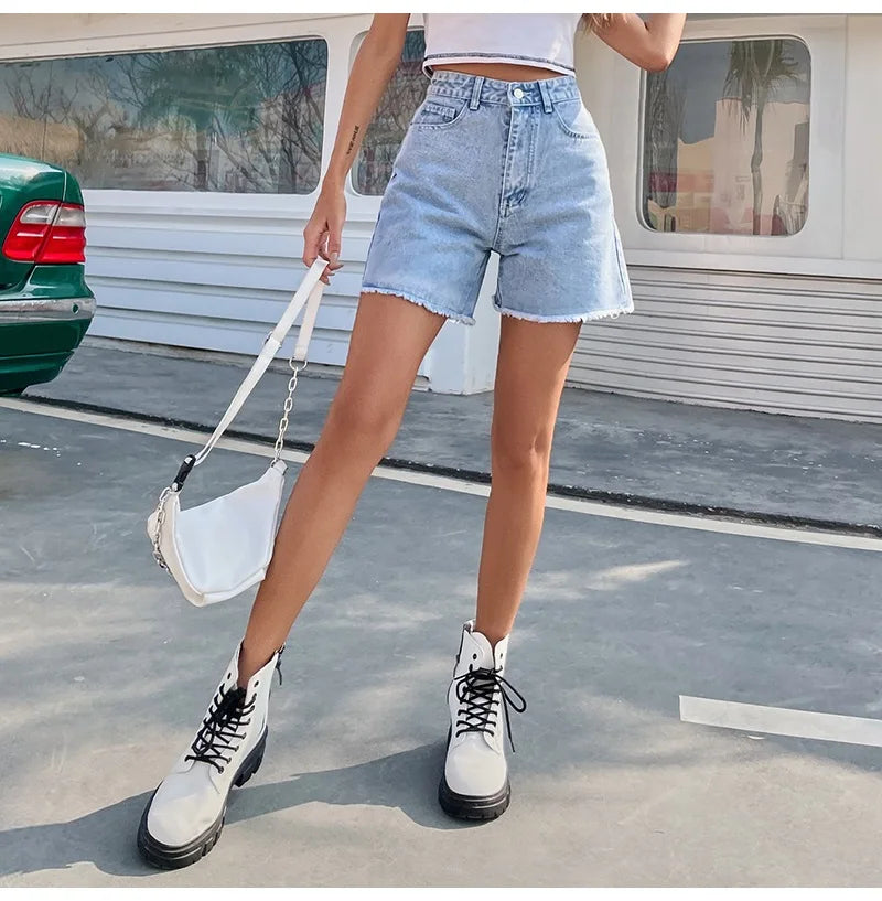 Cornelia – Stylische High-Waist Sommer-Denimshorts für Damen