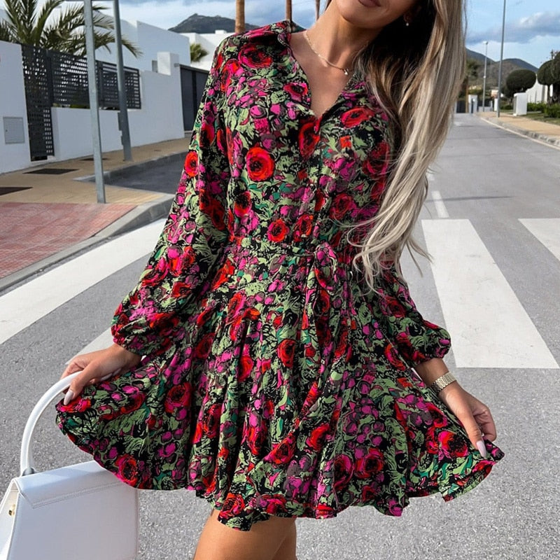 Bequemes - Elegantes Flare-Kleid mit Blumenmuster für dich