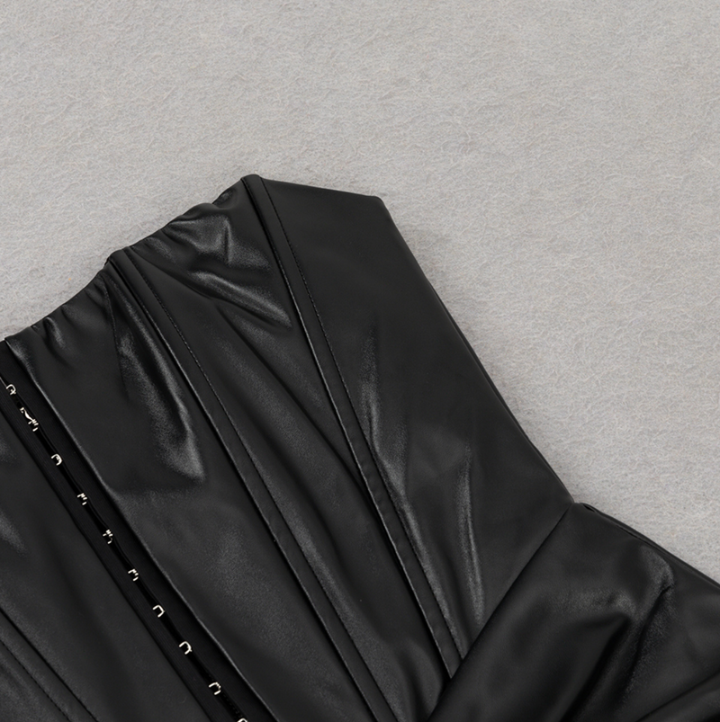 Elegantes Midikleid mit Herz-Ausschnitt für besondere Anlässe