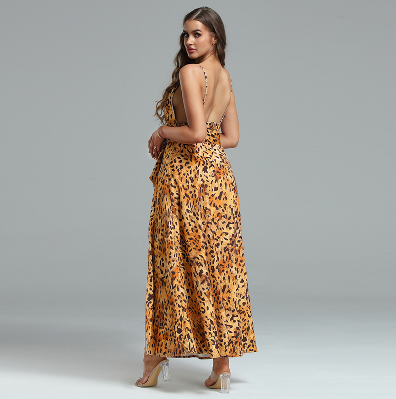 Weiches Kleid mit Geparden-Print und hohem Schlitz für dich