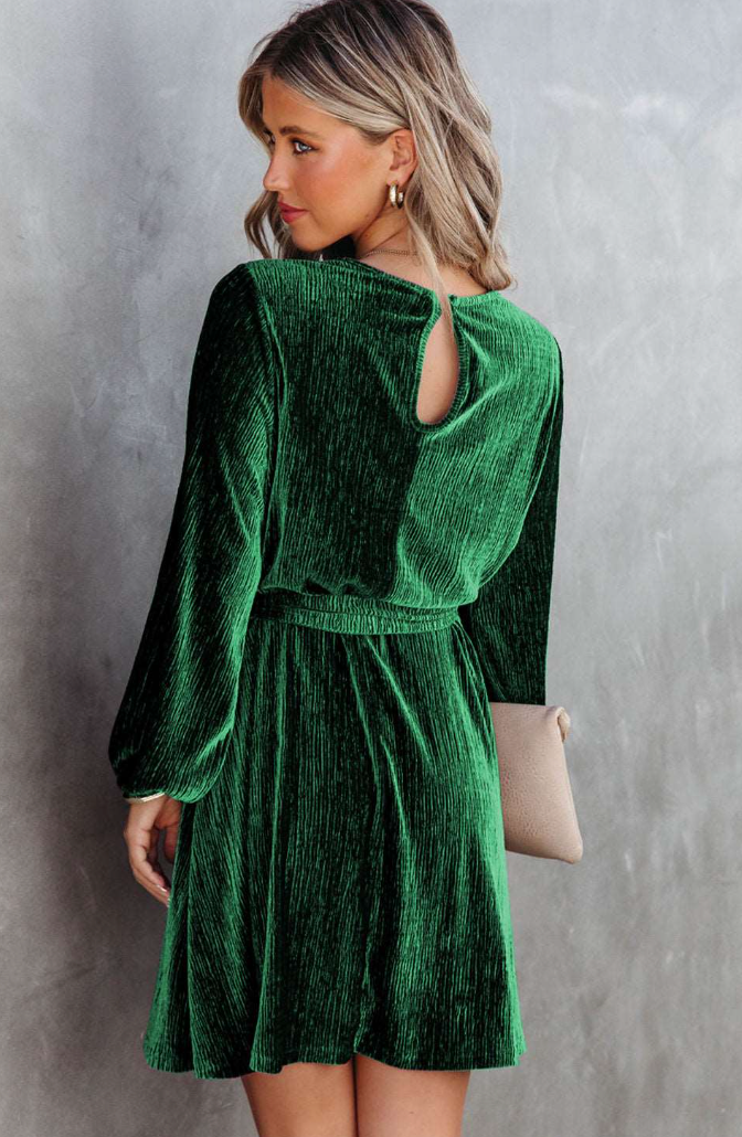 Elegantes Mini-Kleid mit langen Ärmeln für Frauen